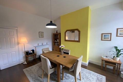 33 Denton Lane, Chadderton, Oldham, OL9 9EA