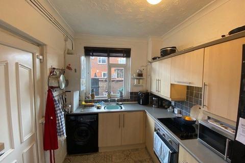 33 Denton Lane, Chadderton, Oldham, OL9 9EA