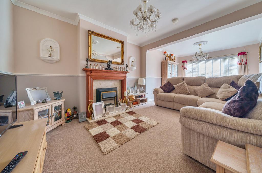 Northlands Road, Romsey, Hampshire, SO51 2 bed bungalow for sale £395,000
