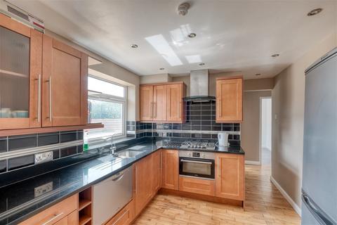 8 Crown Close, Lower Broadheath, Worcester, WR2 6RB