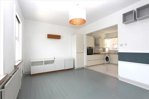 1 bedroom ground floor maisonette to rent, Balham Road, London, N9