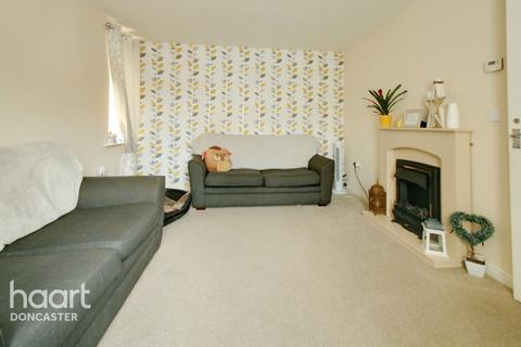 23 Kingsway, Stainforth, Doncaster, DN7 5PB