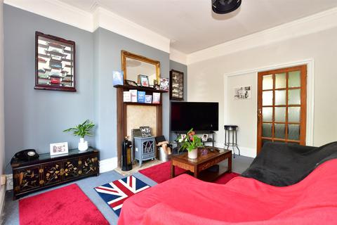 1 bedroom ground floor flat for sale - Station Approach, Birchington, Kent