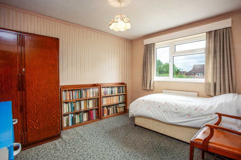12 Tredegar Road, Emmer Green, Reading, RG4 8QF