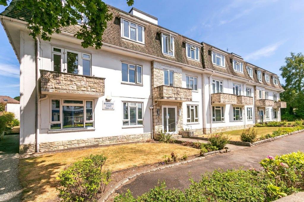 Sandbanks Road, Lilliput, Poole, Dorset, BH14 2 bed apartment for sale