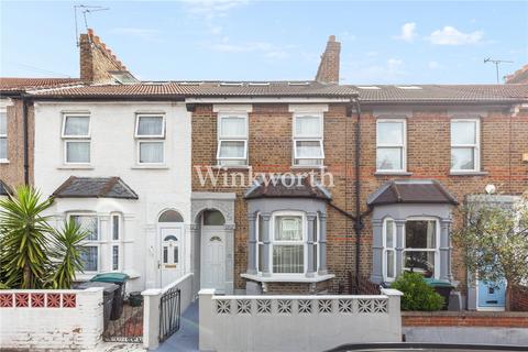 4 bedroom terraced house for sale, Station Crescent, London, N15