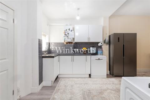 4 bedroom terraced house for sale, Station Crescent, London, N15