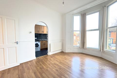 1 bedroom flat to rent, Vicarage Park, Plumstead, London, SE18 7SX