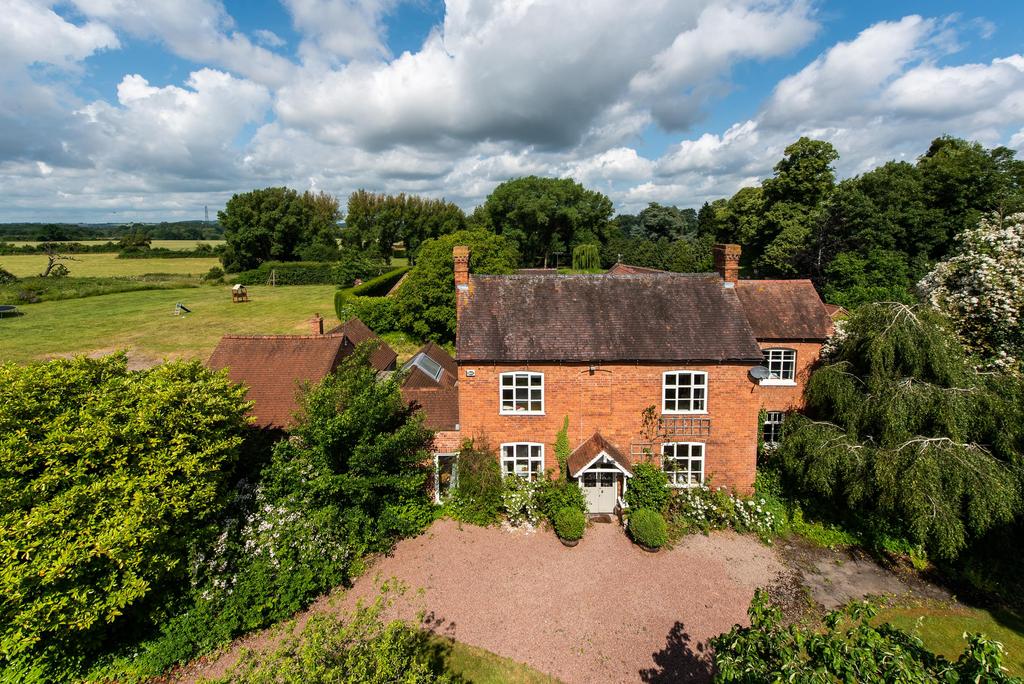 Chadwick Lane, Hartlebury, Kidderminster, Worcestershire, DY11 5 bed