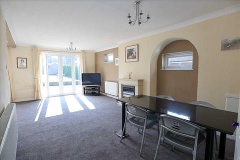 2 bedroom detached house for sale, Shirley Avenue