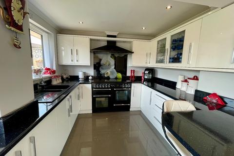 6 Bryn Onnen, Pontardawe, Swansea, SA8 4LH
