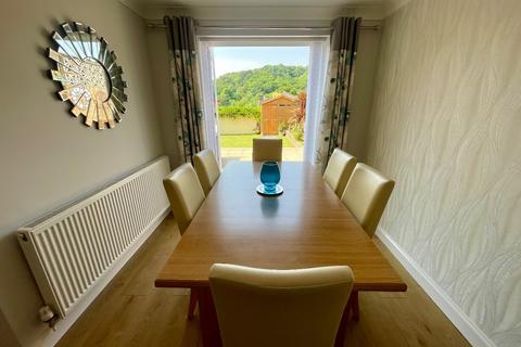 6 Bryn Onnen, Pontardawe, Swansea, SA8 4LH