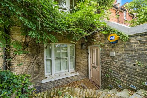 2 bedroom flat for sale, Medfield Street, Putney