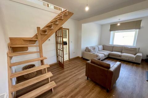 15 Cefn Road, Glais, Swansea, SA7 9EZ