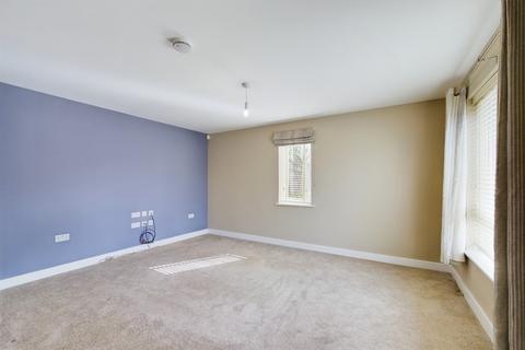 2 bedroom apartment to rent, 33 High Cragg Close, Kendal, LA9 6HN