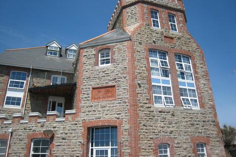 2 bedroom apartment to rent, Penzance, Cornwall