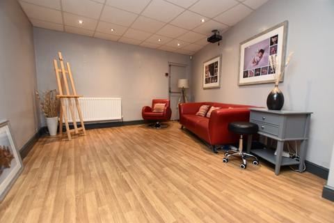 1 Alexandra Terrace, Sunniside, Newcastle Upon Tyne, NE16 5LH