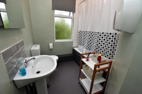 1 Alexandra Terrace, Sunniside, Newcastle Upon Tyne, NE16 5LH