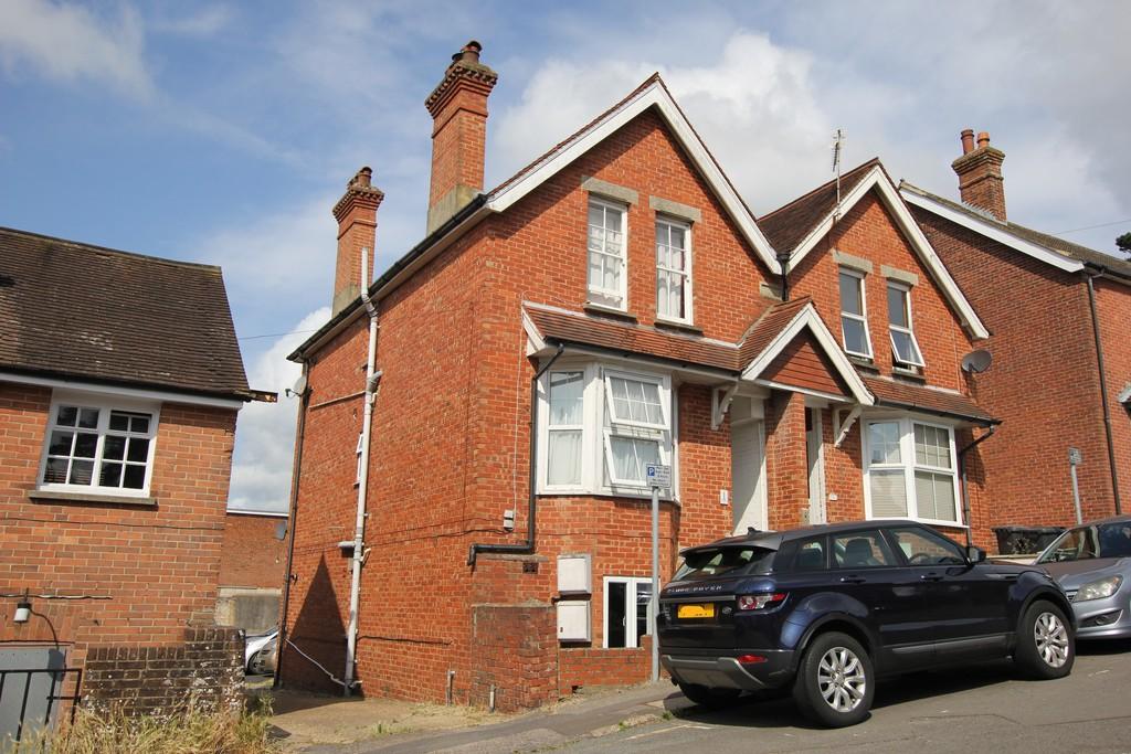 Cherwell Road, Heathfield 1 bed ground floor £160,000