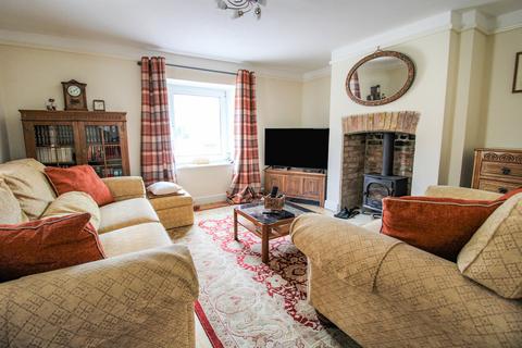 10 The Hyde, Purton, Swindon, SN5 4DY