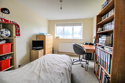 10 The Hyde, Purton, Swindon, SN5 4DY
