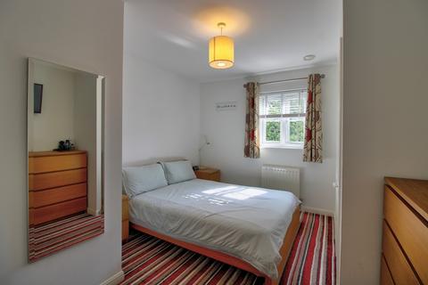 28 Brunel Crescent, Swindon, SN2 1FD