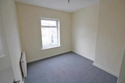 2 bedroom end of terrace house to rent, Fir Street, Nelson
