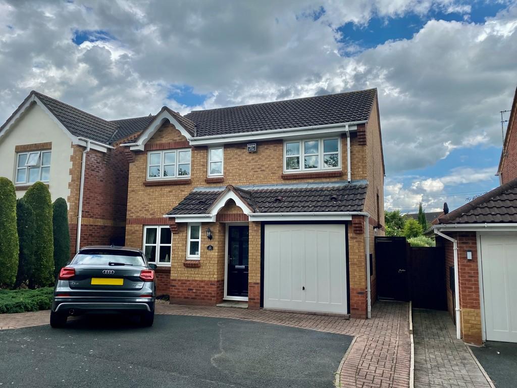 Hardy Close, BartonUnderNeedwood 4 bed detached house for sale £440,000