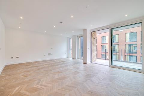 2 bedroom flat for sale, Walbrook Apartments, Central Avenue, London