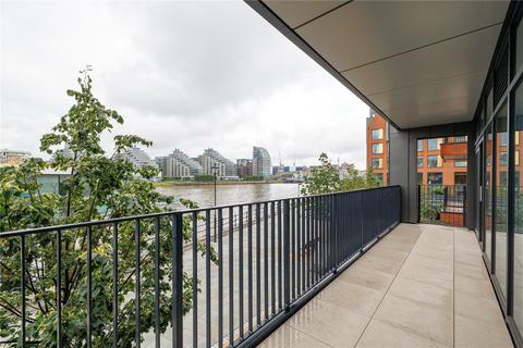 3 bedroom flat for sale, Walbrook Apartments, Central Avenue, London