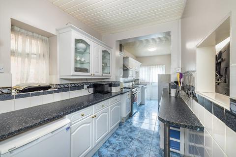 18 Ellison Gardens, Southall, UB2 4EW