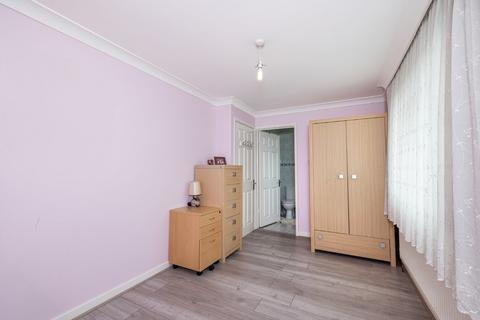 18 Ellison Gardens, Southall, UB2 4EW