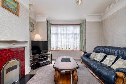 3 bedroom end of terrace house for sale, Woodlands Road, Southall