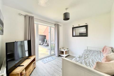19 Amberley Close, Scartho Top, Grimsby, DN33 3TJ