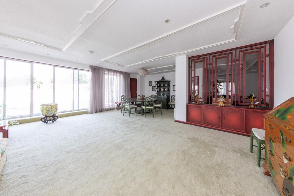 Living / Dining