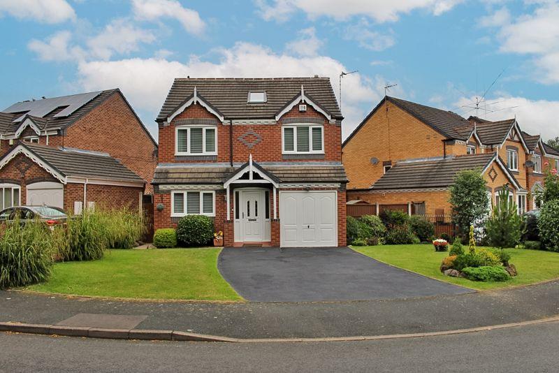 Bluebell Crescent, WEDNESFIELD 5 bed detached house £400,000
