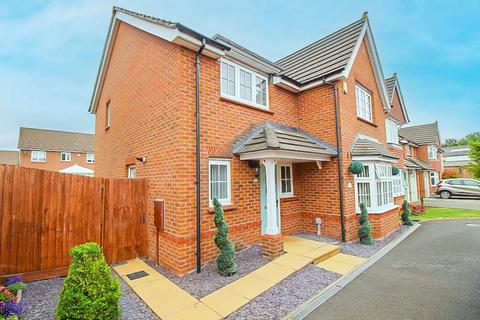 4 bedroom detached house for sale, Himley Close, Bilston, WV14 0LJ