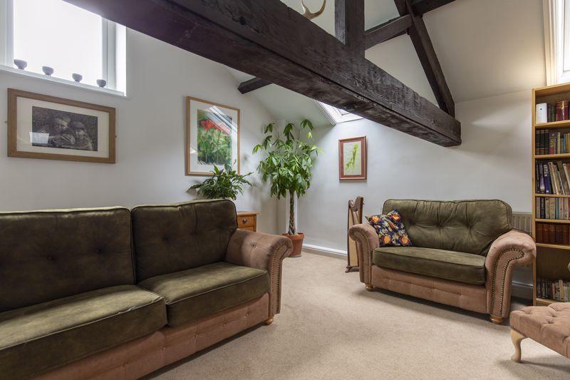 Mezzanine Snug