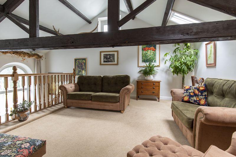 Mezzanine Snug