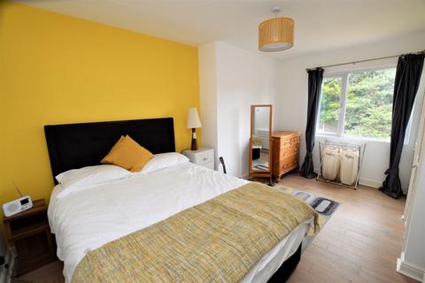 1 bedroom maisonette for sale - The Circle, Farncombe