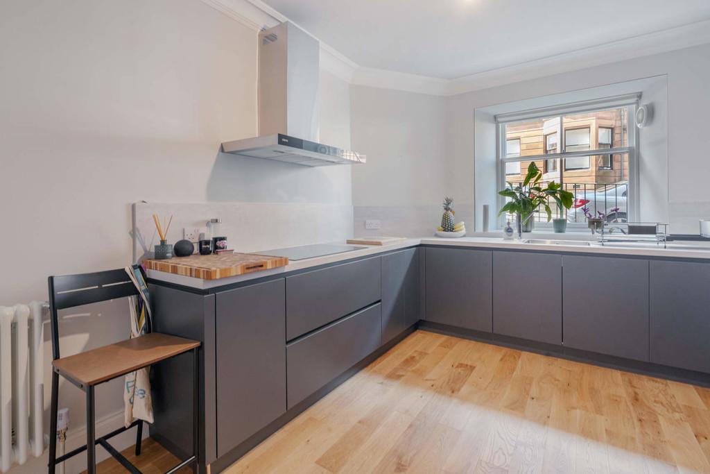Apartment in Glasgow, North Kelvinside, Hillhead - View 4