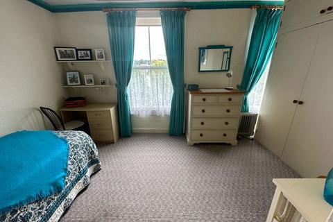 4 Lower Rosewin Row, Truro, TR1 1EN