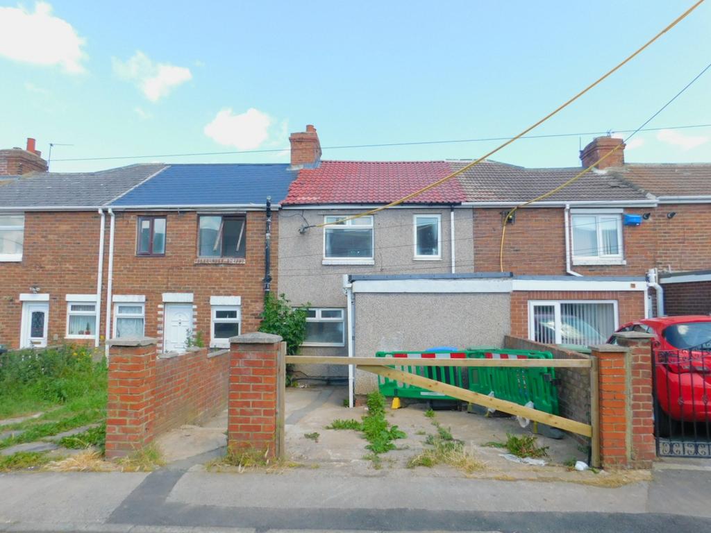 Raby Avenue, Easington Colliery... 3 bed terraced house £57,000