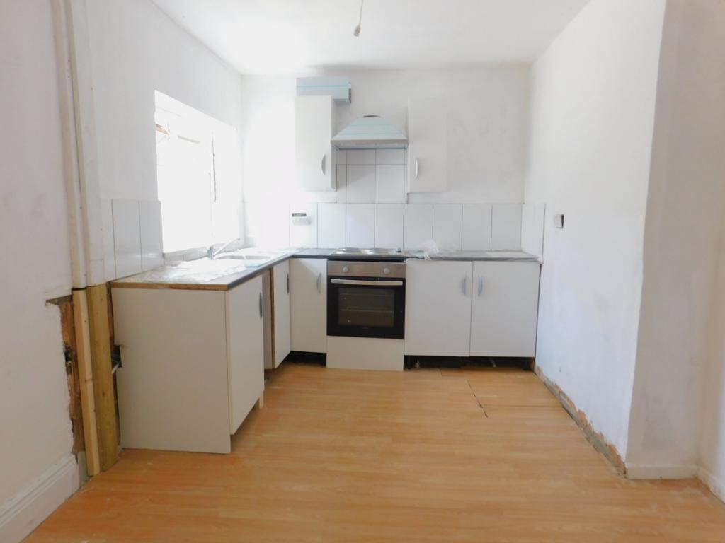 9 raby avenue (2)