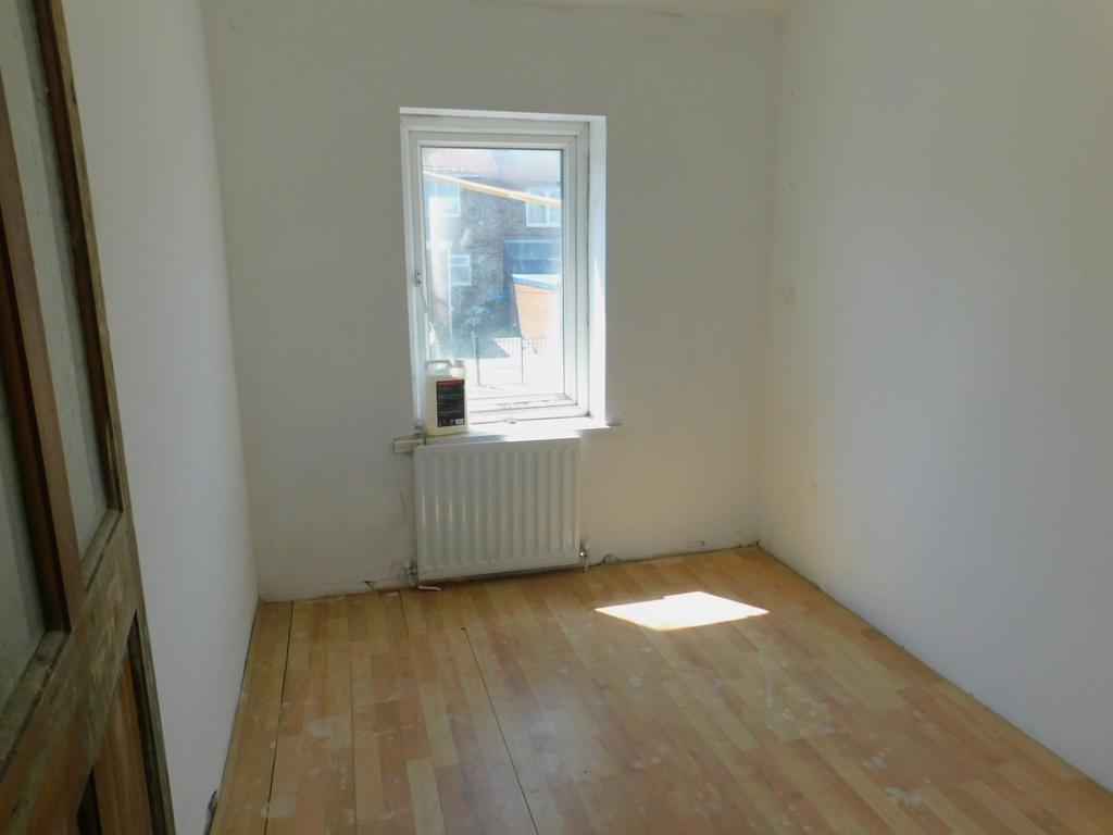 9 raby avenue (7)