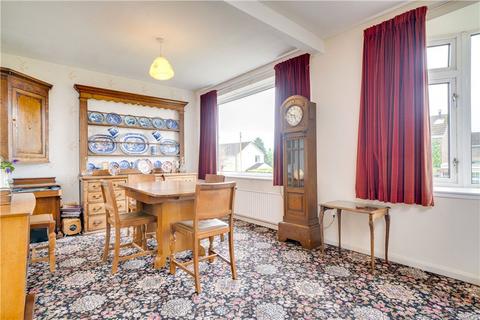 4 bedroom bungalow for sale - Lark Hill Close, Ripon