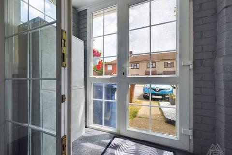 89 Cherwell Grove, South Ockendon, RM15 6AS