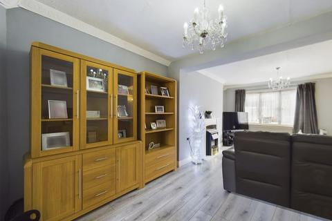 89 Cherwell Grove, South Ockendon, RM15 6AS