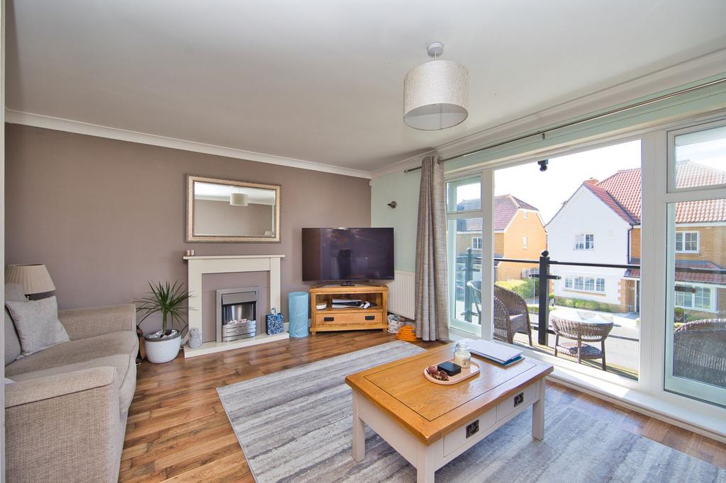 Alexandra Corniche, Hythe, CT21 4 bed townhouse £500,000