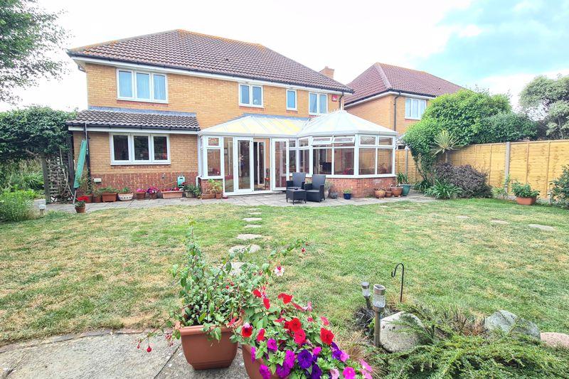 Wellington Drive, LeeOnTheSolent... 4 bed detached house for sale